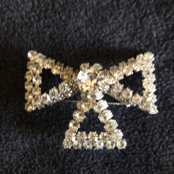 Rhinestone and silver colored pin - Picture 3 of 3